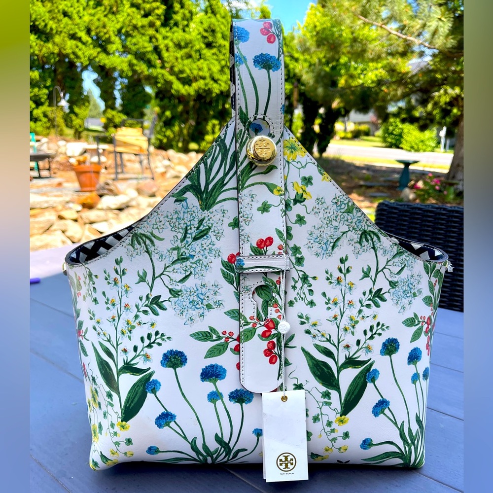 Tory Burch Tote Green Printed Garden Tote Watercolor Botanical Navy Lattice